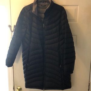 EUC LLBean 850 lightweight down winter coat